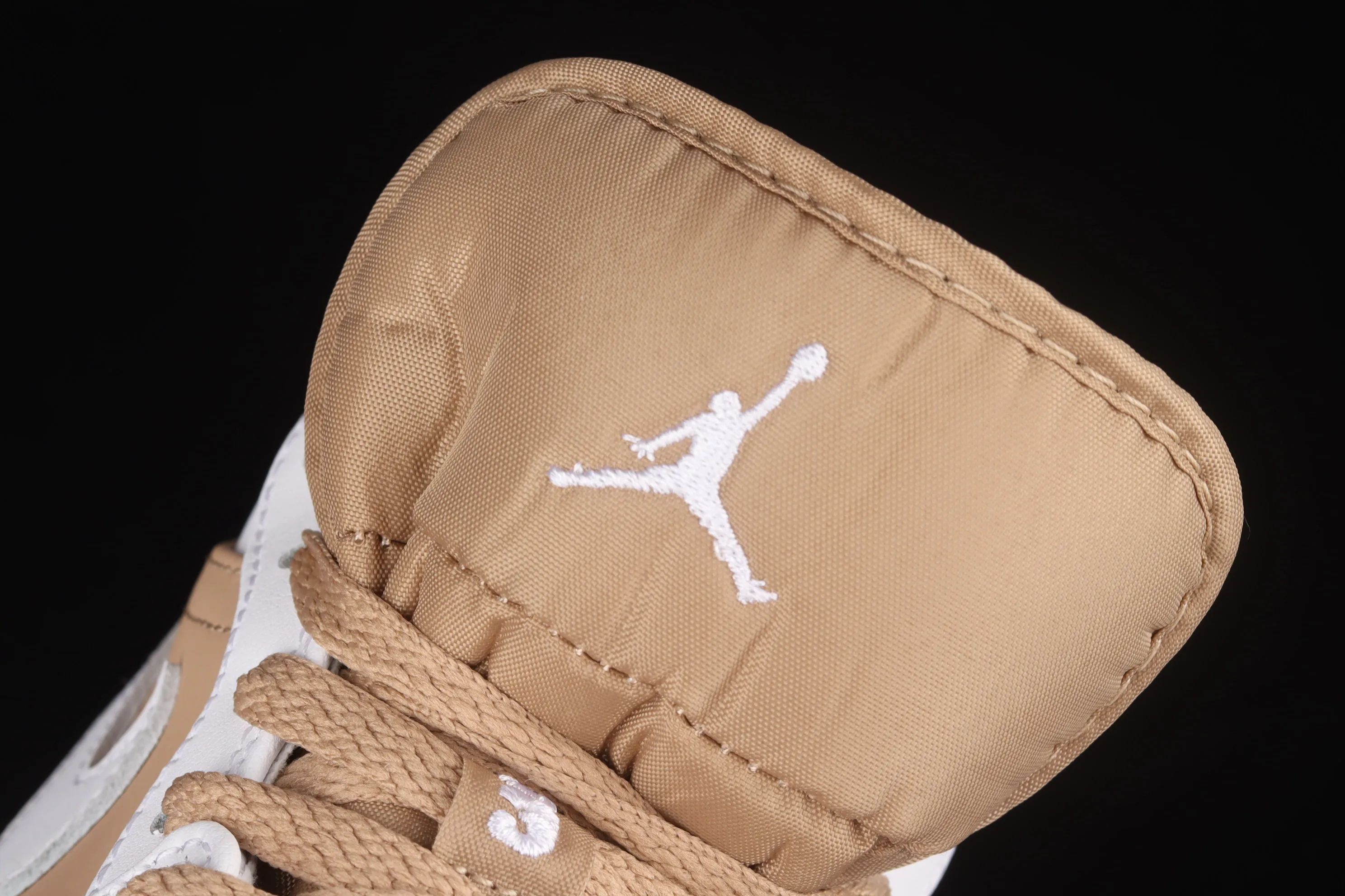 All categories Air Jordan Jordan series basketball shoes Air Jordan 1 Low G version pure original Air Jordan 1 Low AJ1 Joe 1 white and yellow low-top cultural and leisure sports sneakers DN6999-100